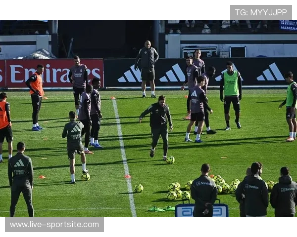 足球直播app官网优质内容推荐，涵盖各类国内外足球联赛赛事