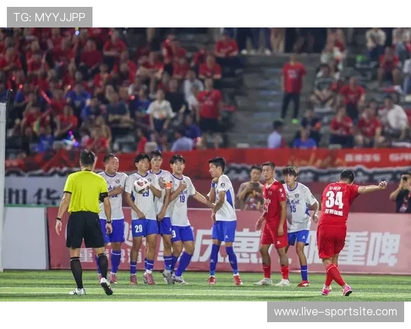 半岛体育足球官网提供权威比赛直播和精彩集锦全方位体验足球魅力 半岛体育足球官网提供权威比赛直播和精彩集锦全方位体验足球魅力