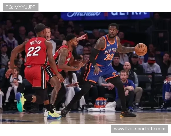 斗球nba直播免费体育直播网多设备支持，手机电脑平板多平台同步观看NBA精彩赛事